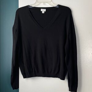 J. Crew Women’s Black V-Neck Sweater - L